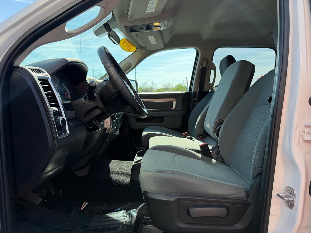 Used 2019 RAM 1500 Classic SLT w/ Protection Group AWD/4WD image 14