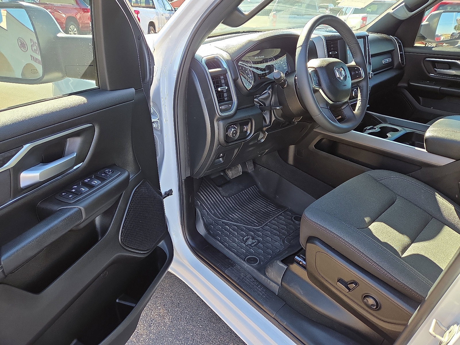 Used 2024 RAM 1500 Lone Star image 11