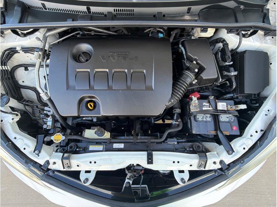 Used 2017 Toyota Corolla SE FWD image 31