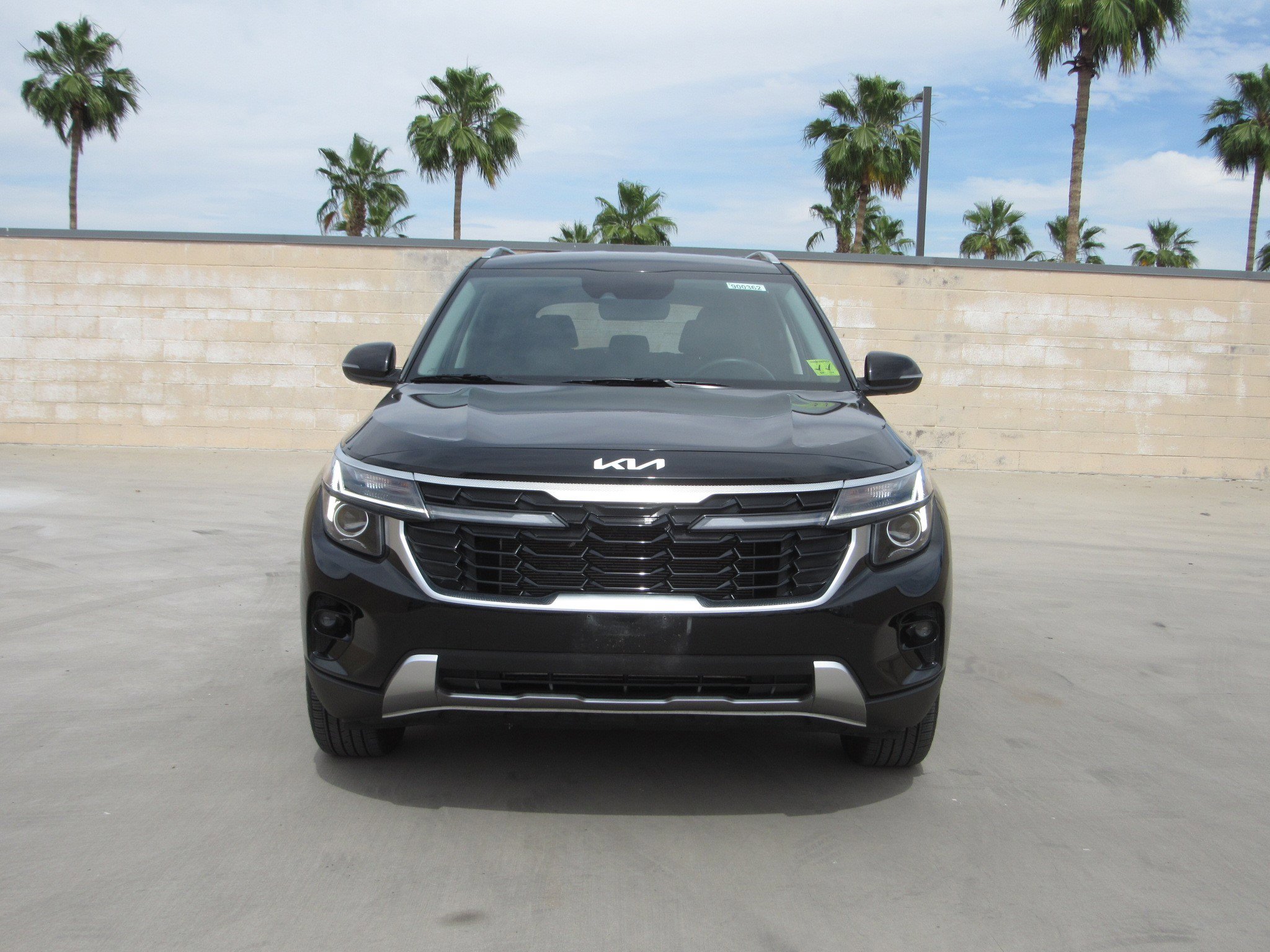 Used 2025 Kia Seltos S image 3