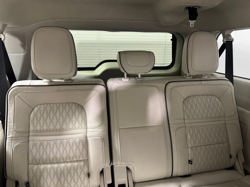 Certified 2023 Lincoln Navigator L Black Label AWD/4WD image 12