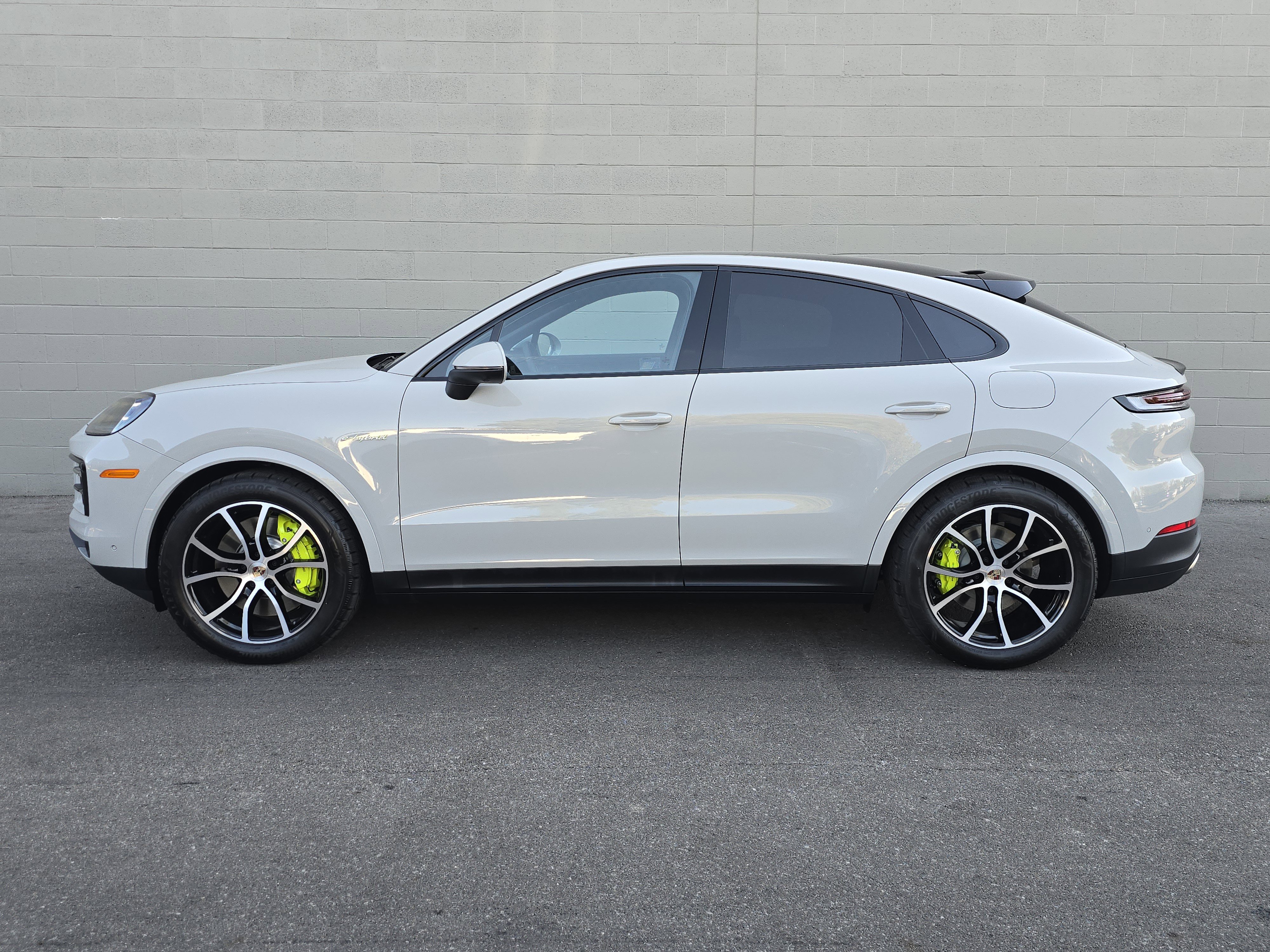 New 2026 Porsche Cayenne E-Hybrid image 2