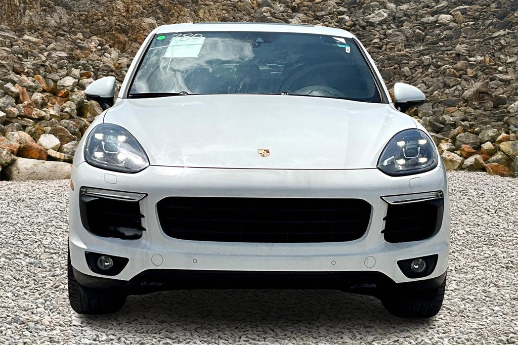 Used 2018 Porsche Cayenne Platinum Edition w/ Premium Package Plus image 3