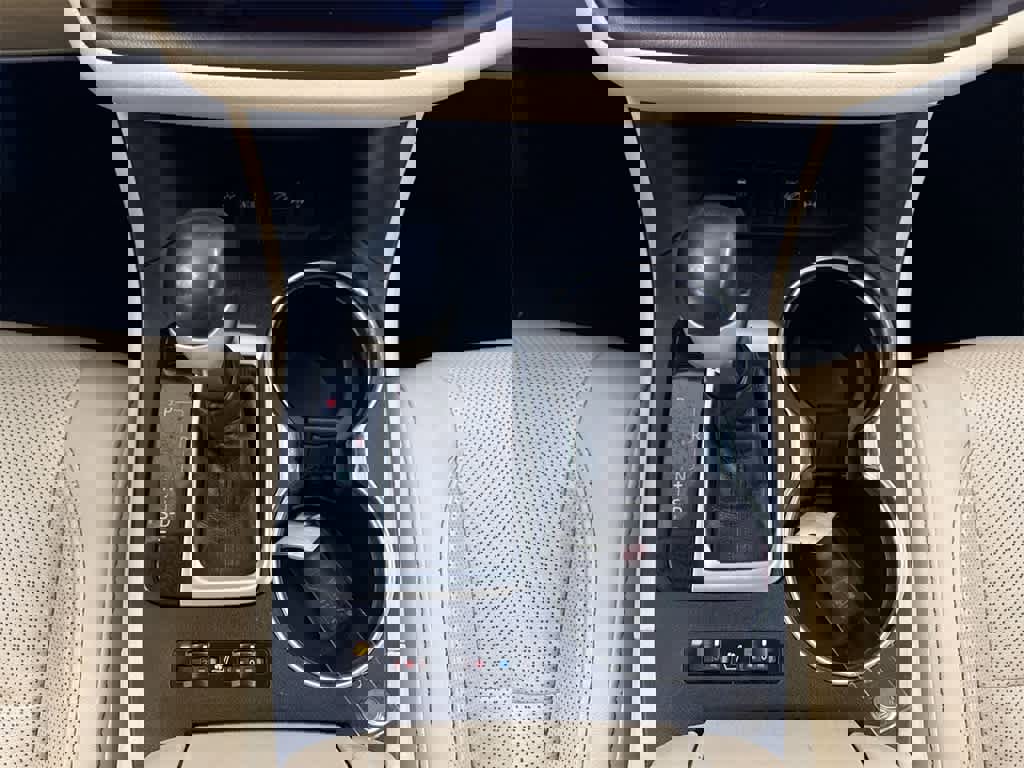 Used 2018 Toyota Highlander Limited image 35