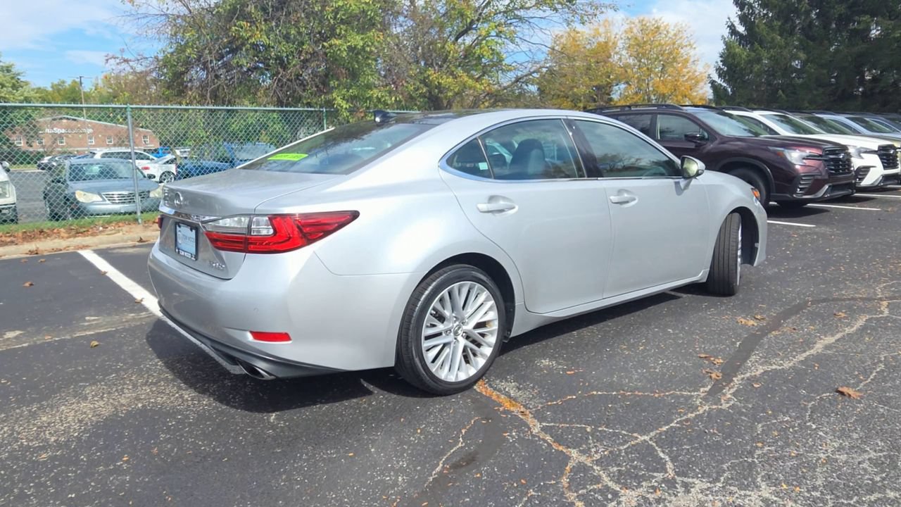 Used 2018 Lexus ES 350 w/ Luxury Package w/Wood Trim FWD image 8