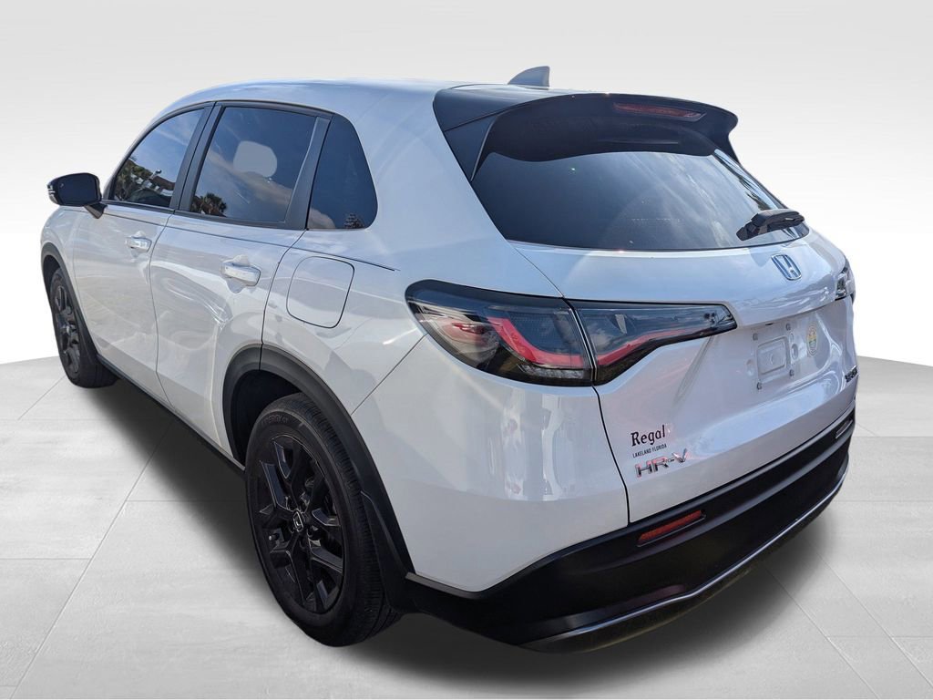 Used 2024 Honda HR-V Sport image 3