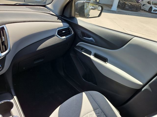 Used 2023 Chevrolet Equinox LS w/ LS Convenience Package FWD image 9