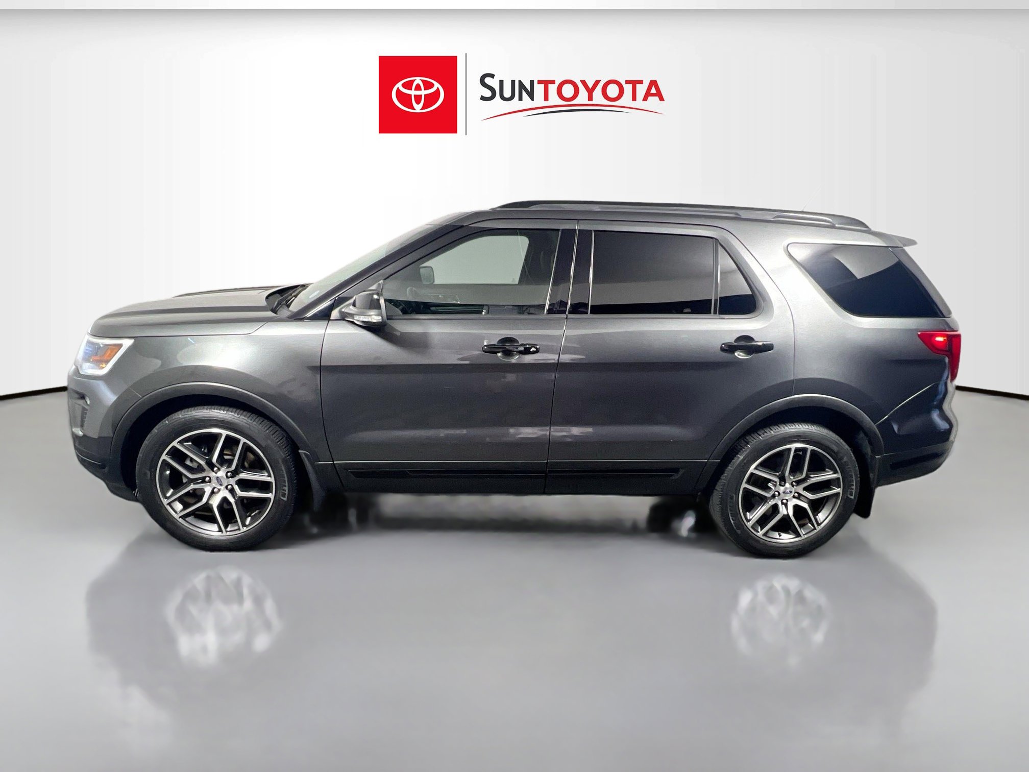 Used 2019 Ford Explorer Sport image 7