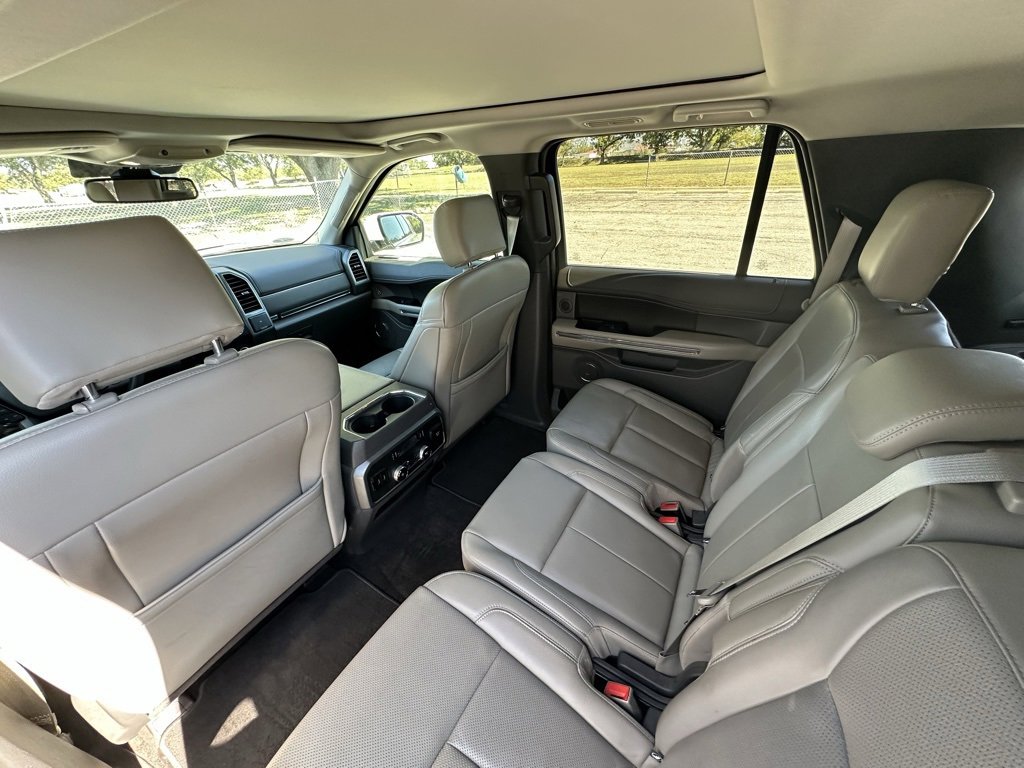 Used 2018 Ford Expedition Max XLT w/ Equipment Group 202A image 24