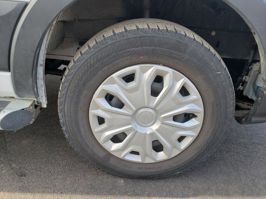 Used 2024 Ford Transit 250 Low Roof w/ Exterior Upgrade Package image 20