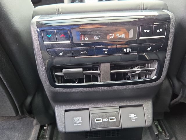 Used 2023 Acura MDX SH-AWD w/ Advance Package image 16
