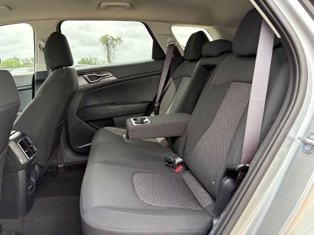 New 2026 Kia Sportage LX FWD image 15