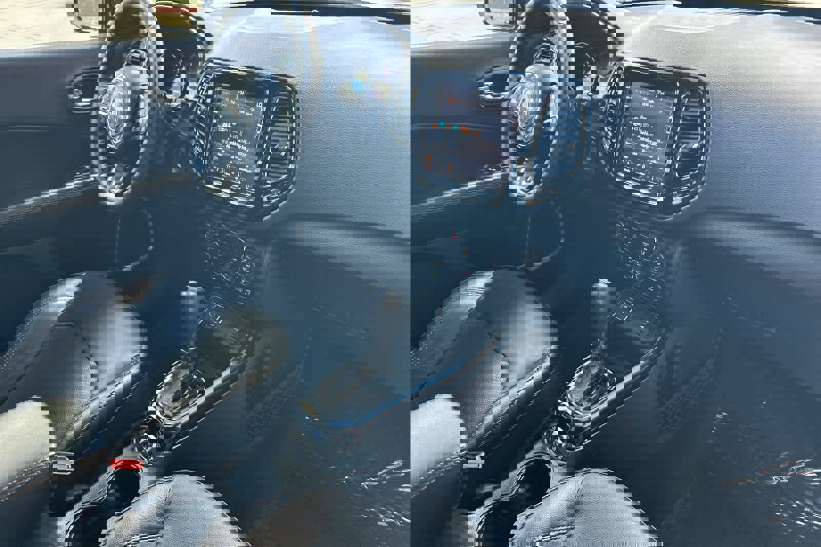 Used 2018 Jeep Compass Limited w/ Navigation Group image 16