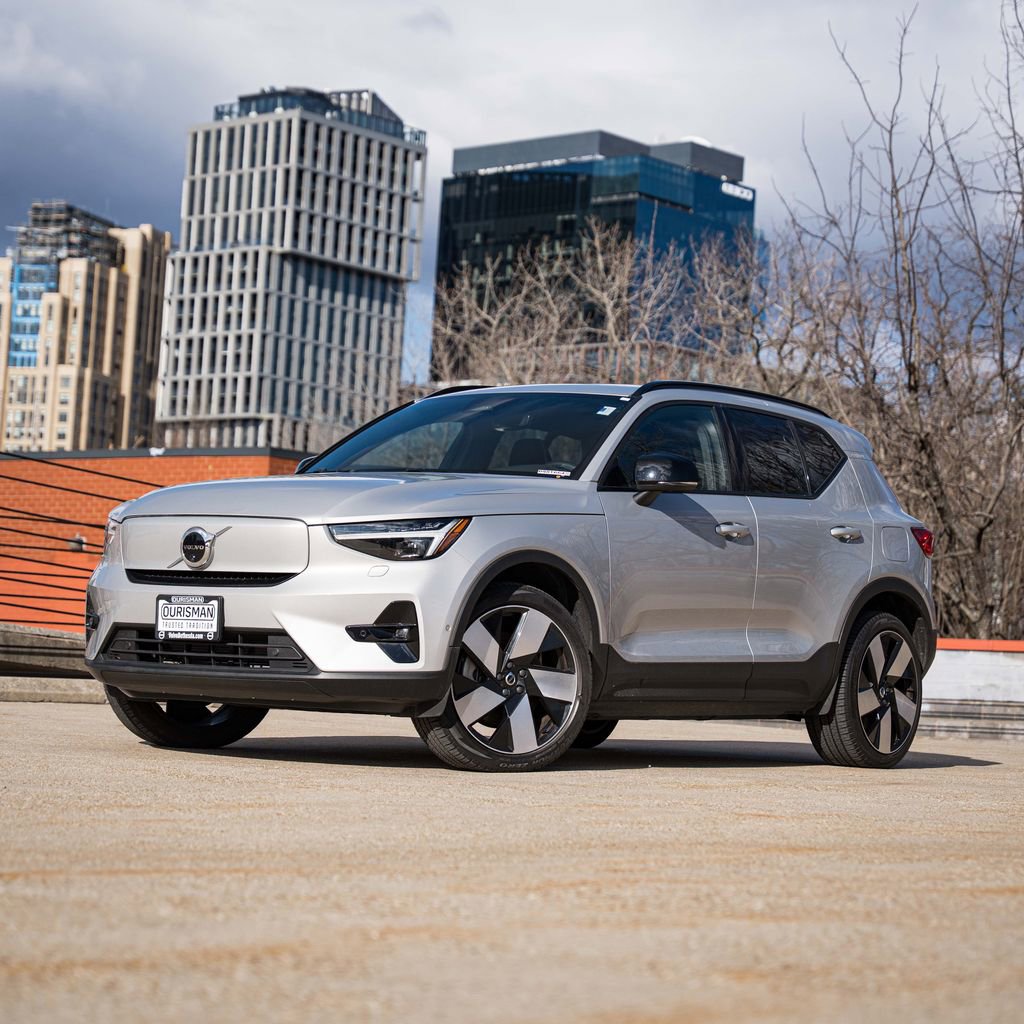 Used 2023 Volvo XC40 Recharge Ultimate