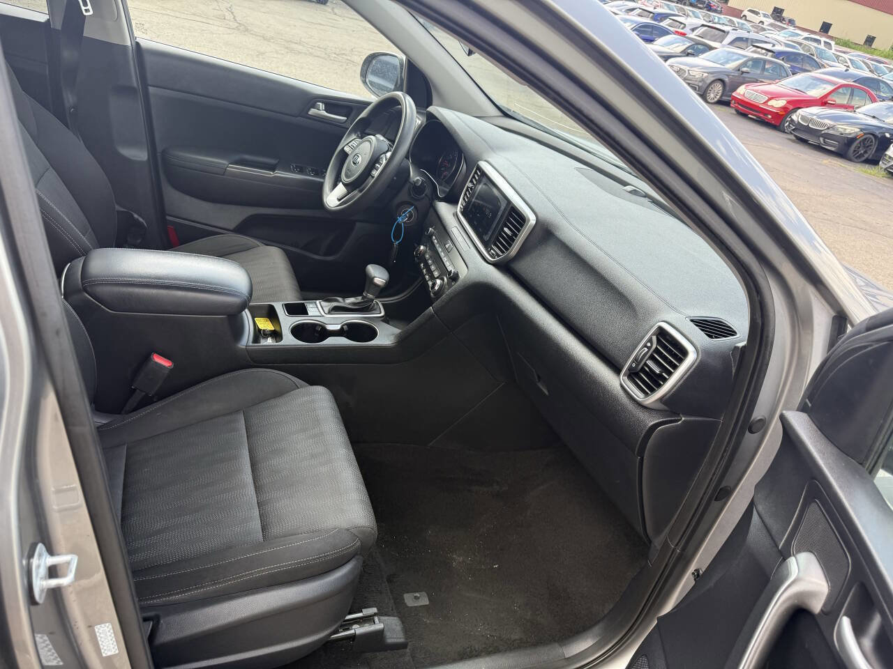 Used 2020 Kia Sportage LX image 11