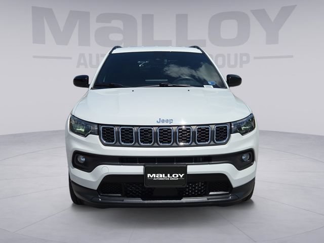 Used 2024 Jeep Compass Latitude AWD/4WD image 8