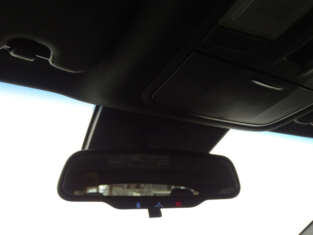 Used 2019 Hyundai Veloster 2.0 Premium image 25