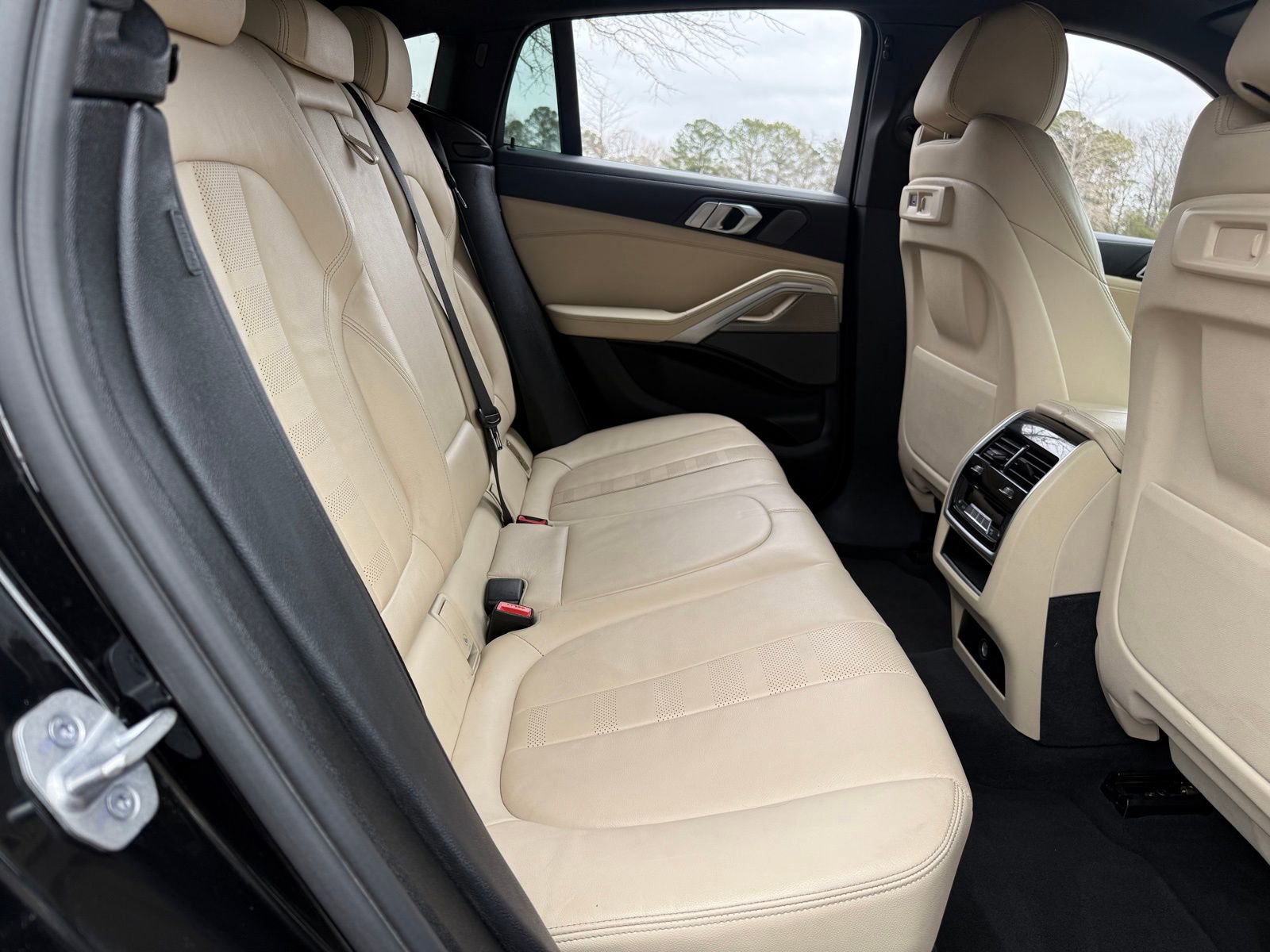 Used 2021 BMW X6 xDrive40i image 38