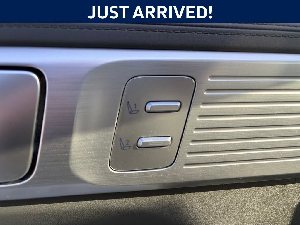 Used 2024 Hyundai Santa Fe Calligraphy FWD image 12