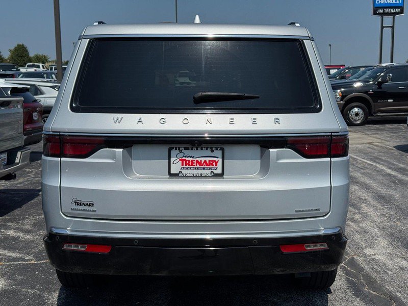 Used 2022 Jeep Wagoneer Series II w/ Premium Group I AWD/4WD image 4