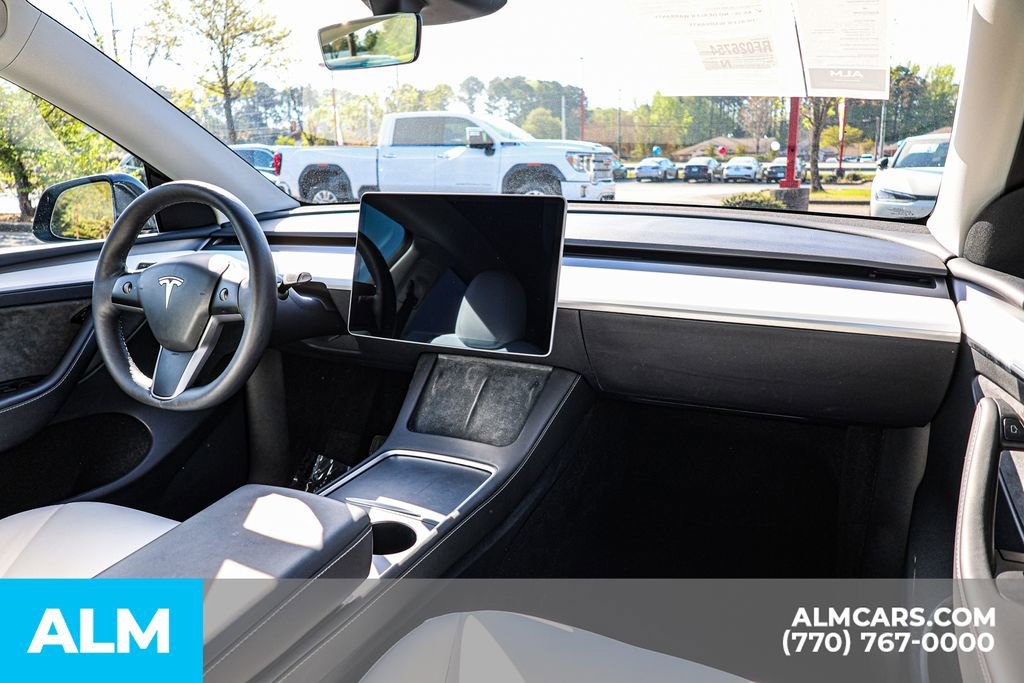 Used 2024 Tesla Model Y Long Range image 31