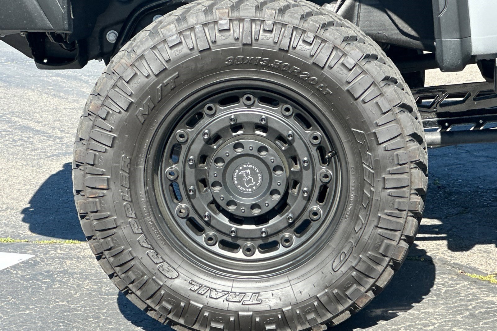 Used 2024 GMC Sierra 2500 AT4X w/ AT4X AEV Edition image 36