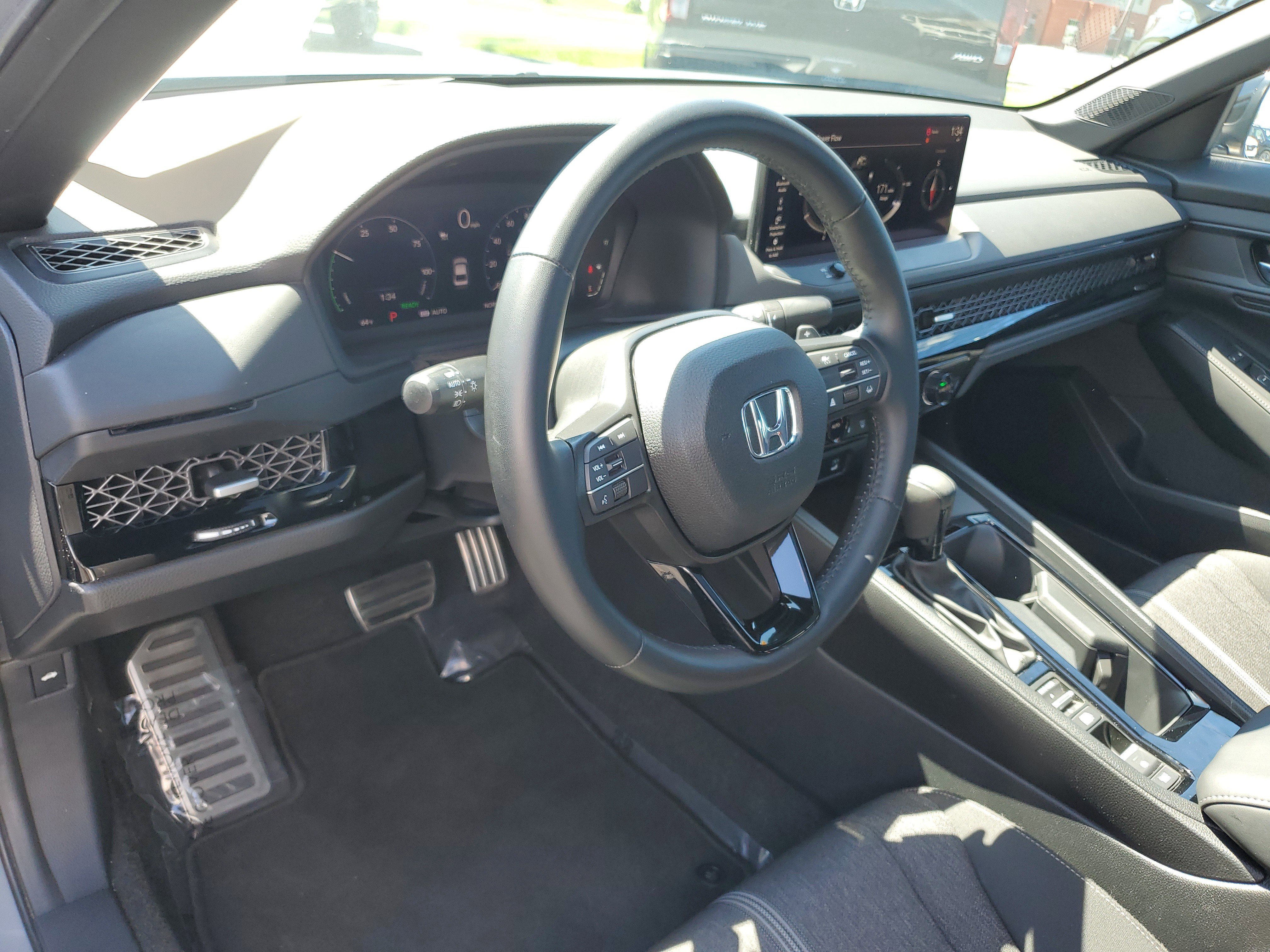 Used 2023 Honda Accord Sport image 19