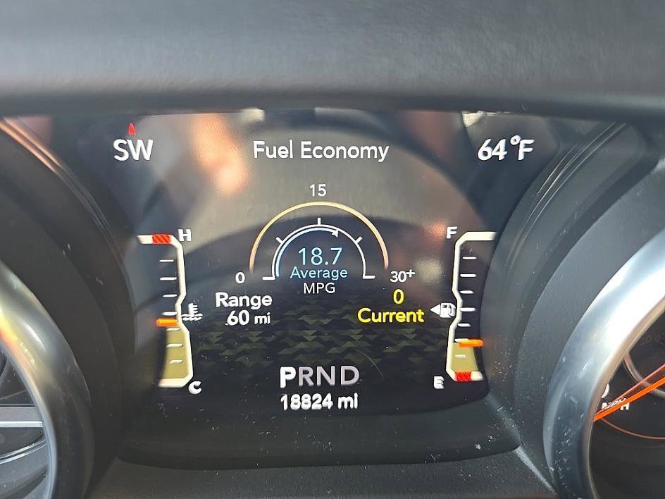 Used 2022 Jeep Wrangler Unlimited Sahara w/ Dual Top Group image 13