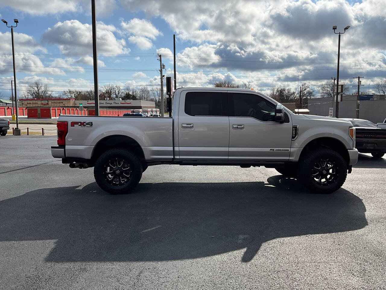 Used 2017 Ford F250 Platinum w/ Platinum Ultimate Package image 6