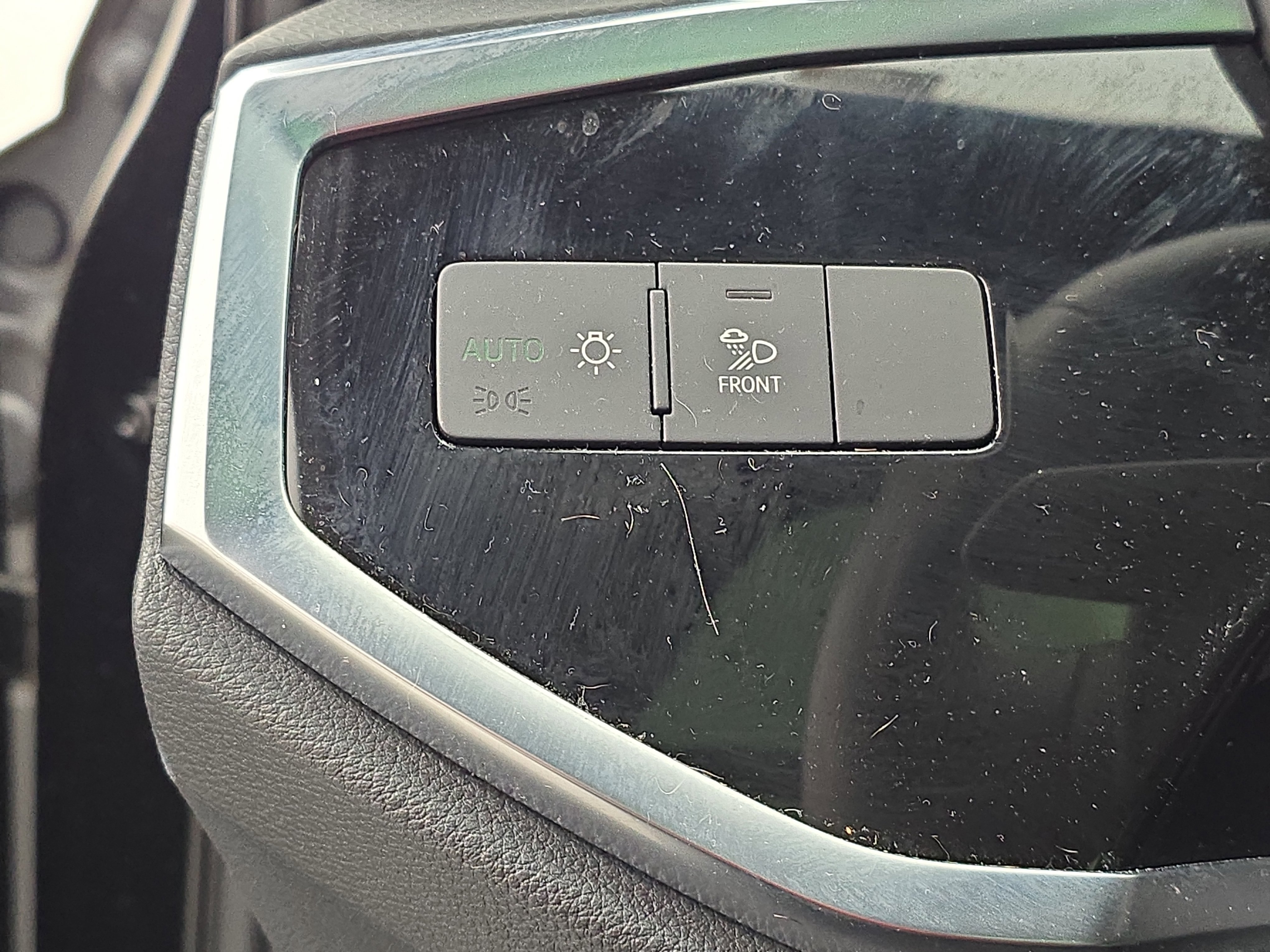 Used 2024 Audi Q3 2.0T Premium w/ Convenience Package image 26