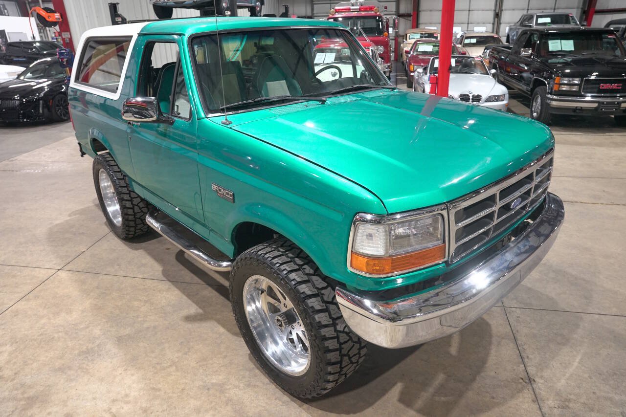 Used 1995 Ford Bronco XLT AWD/4WD image 14
