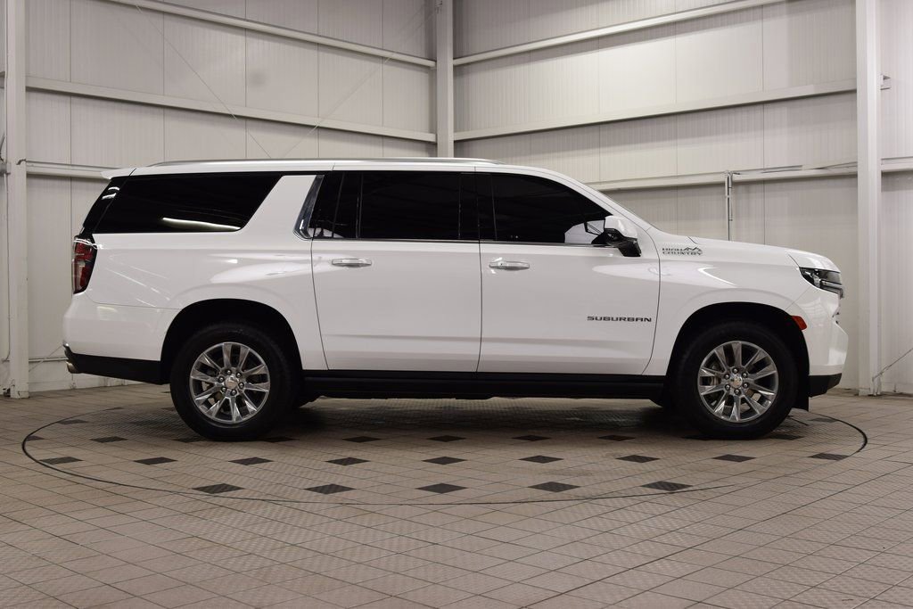 Used 2024 Chevrolet Suburban High Country AWD/4WD image 9
