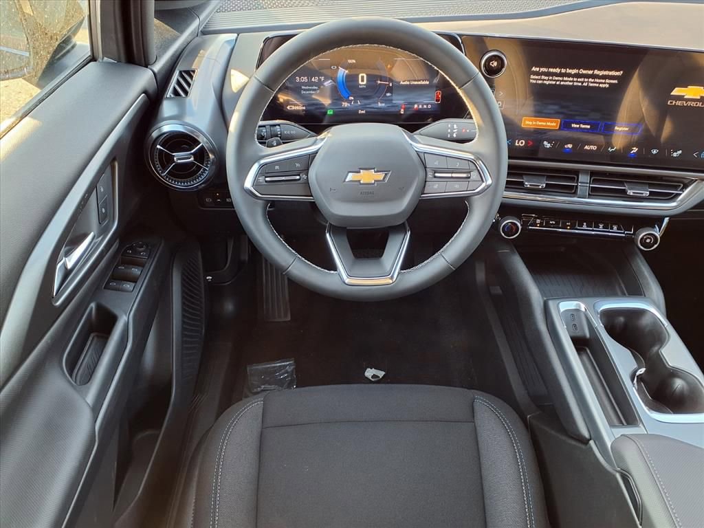 New 2026 Chevrolet Equinox EV LT image 11