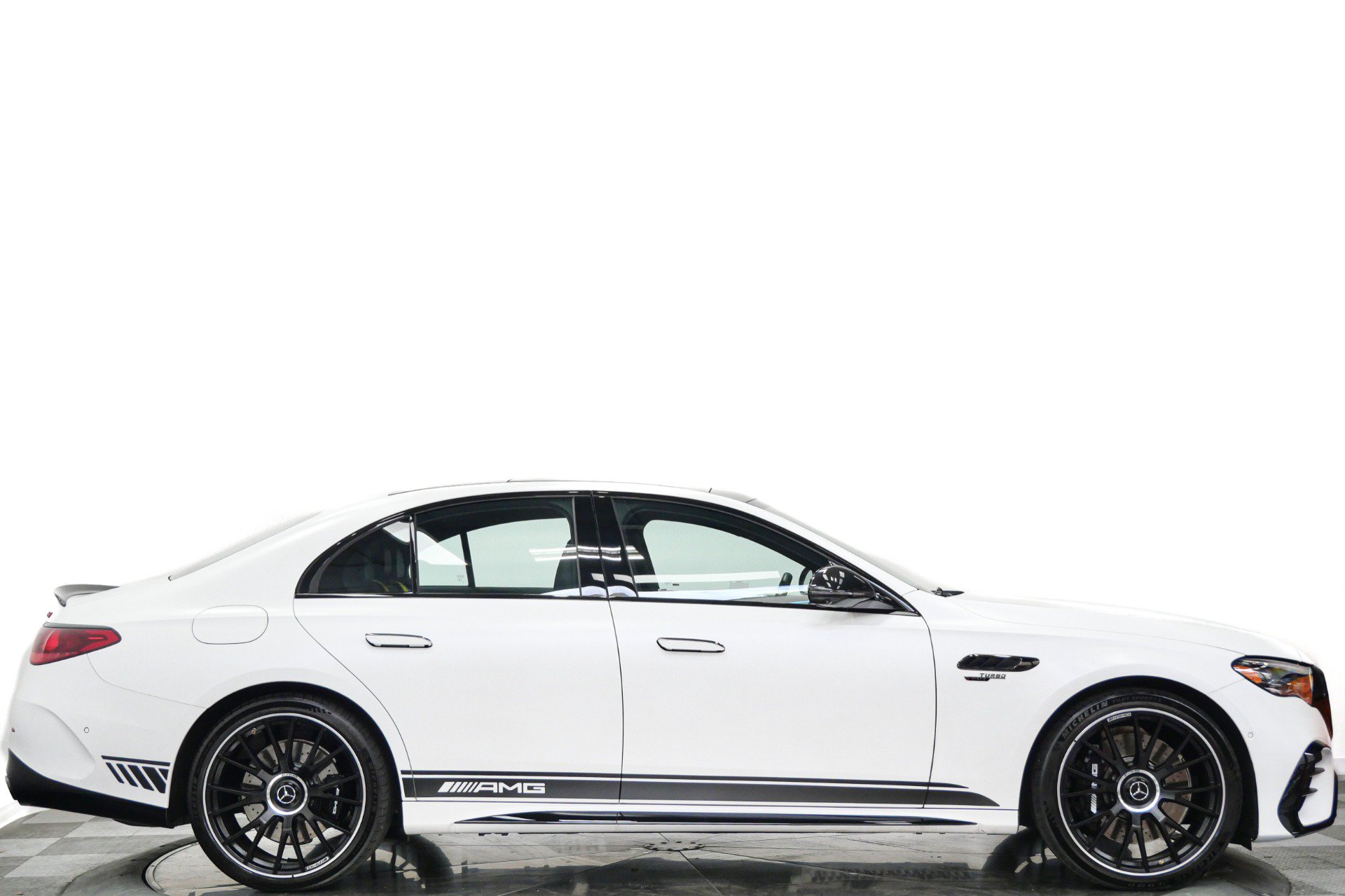 Used 2025 Mercedes-Benz E 53 AMG e 4MATIC Sedan image 2