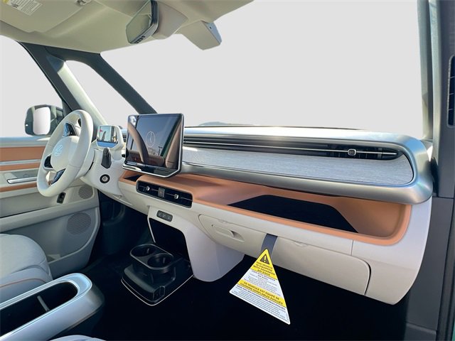 New 2025 Volkswagen ID. Buzz 1st Edition image 31