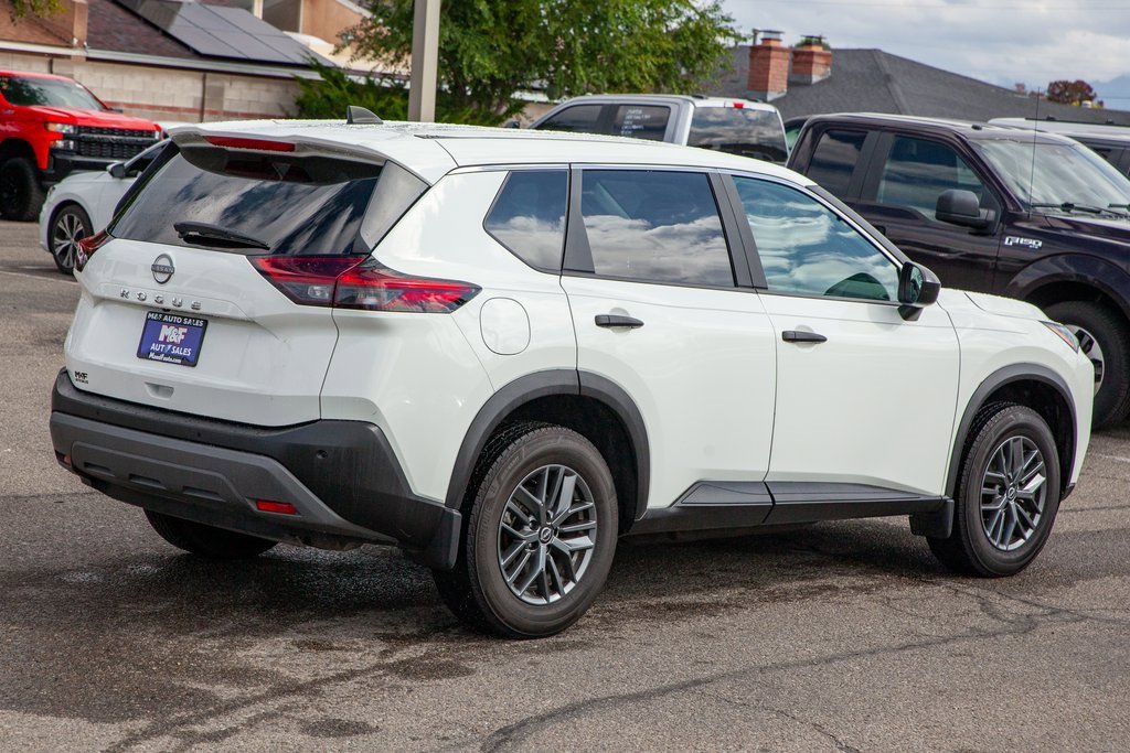 Used 2023 Nissan Rogue S image 5