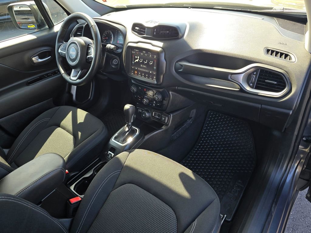 Used 2023 Jeep Renegade Latitude w/ Sun/Sound Group AWD/4WD image 15