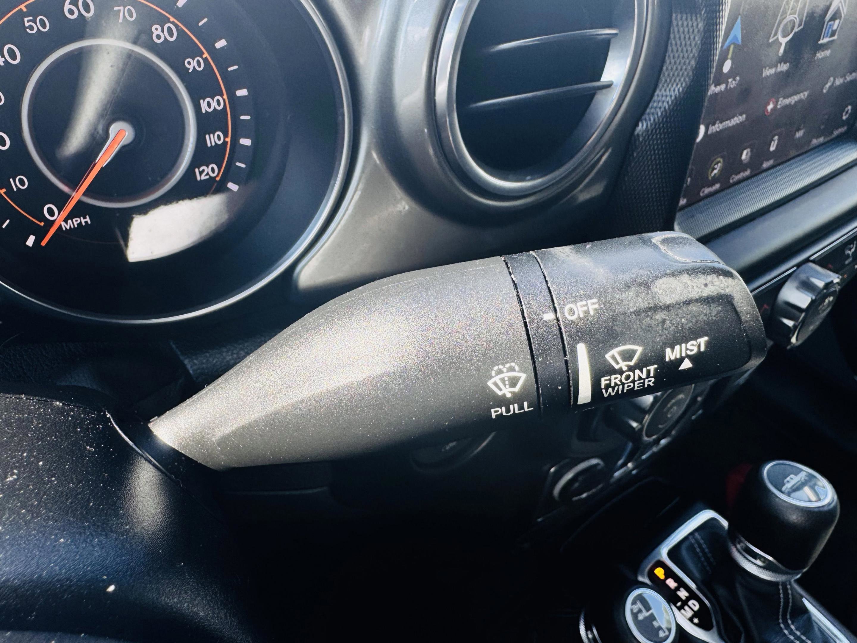 Used 2020 Jeep Gladiator Overland w/ Dual Top Group image 16