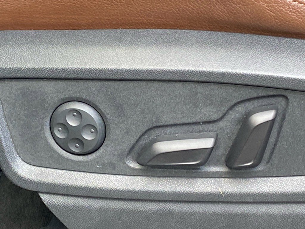 Used 2020 Audi Q5 e Premium Plus w/ Premium Plus Package image 15