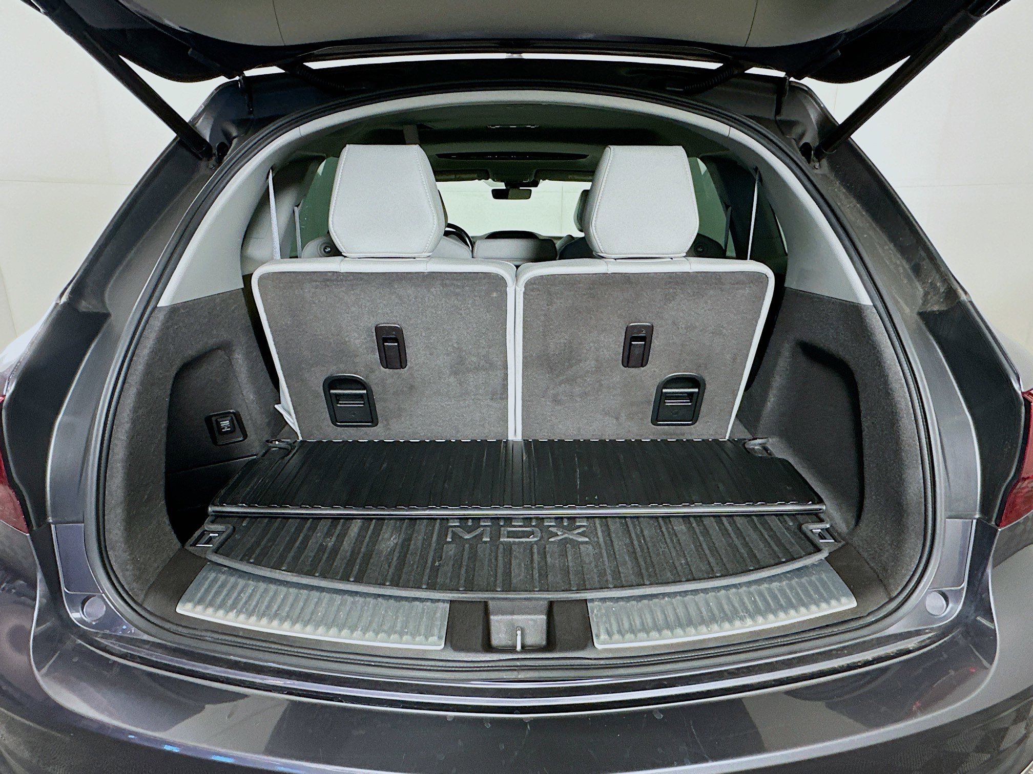 Used 2018 Acura MDX FWD w/ Technology Package image 31