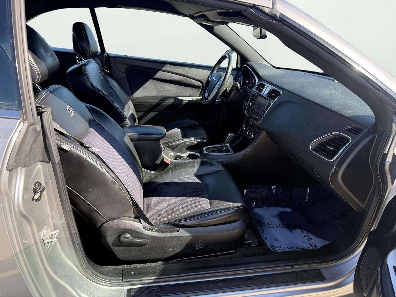 Used 2013 Chrysler 200 S image 15