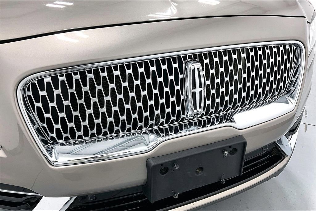 Used 2020 Lincoln Nautilus Reserve w/ Equipment Group 201A FWD image 35