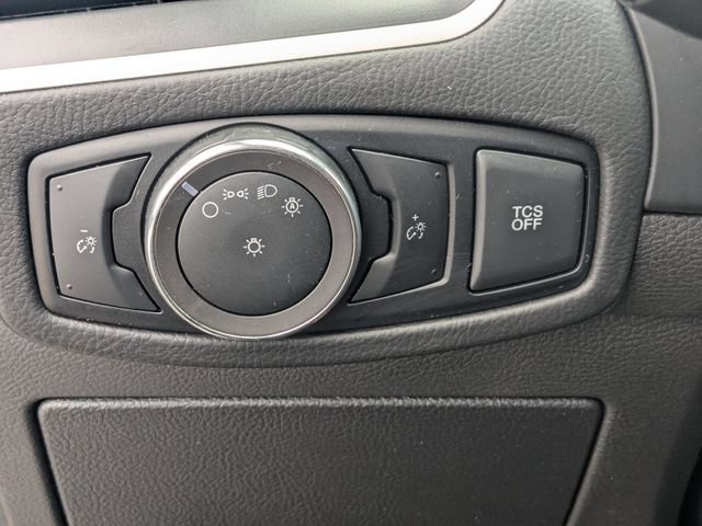 Used 2024 Ford Edge SE AWD/4WD image 16