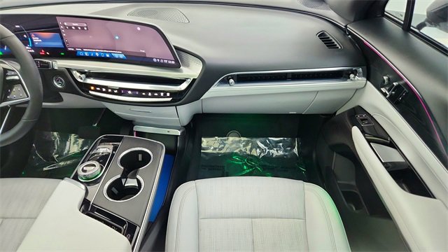 Used 2024 Cadillac Lyriq Luxury image 39