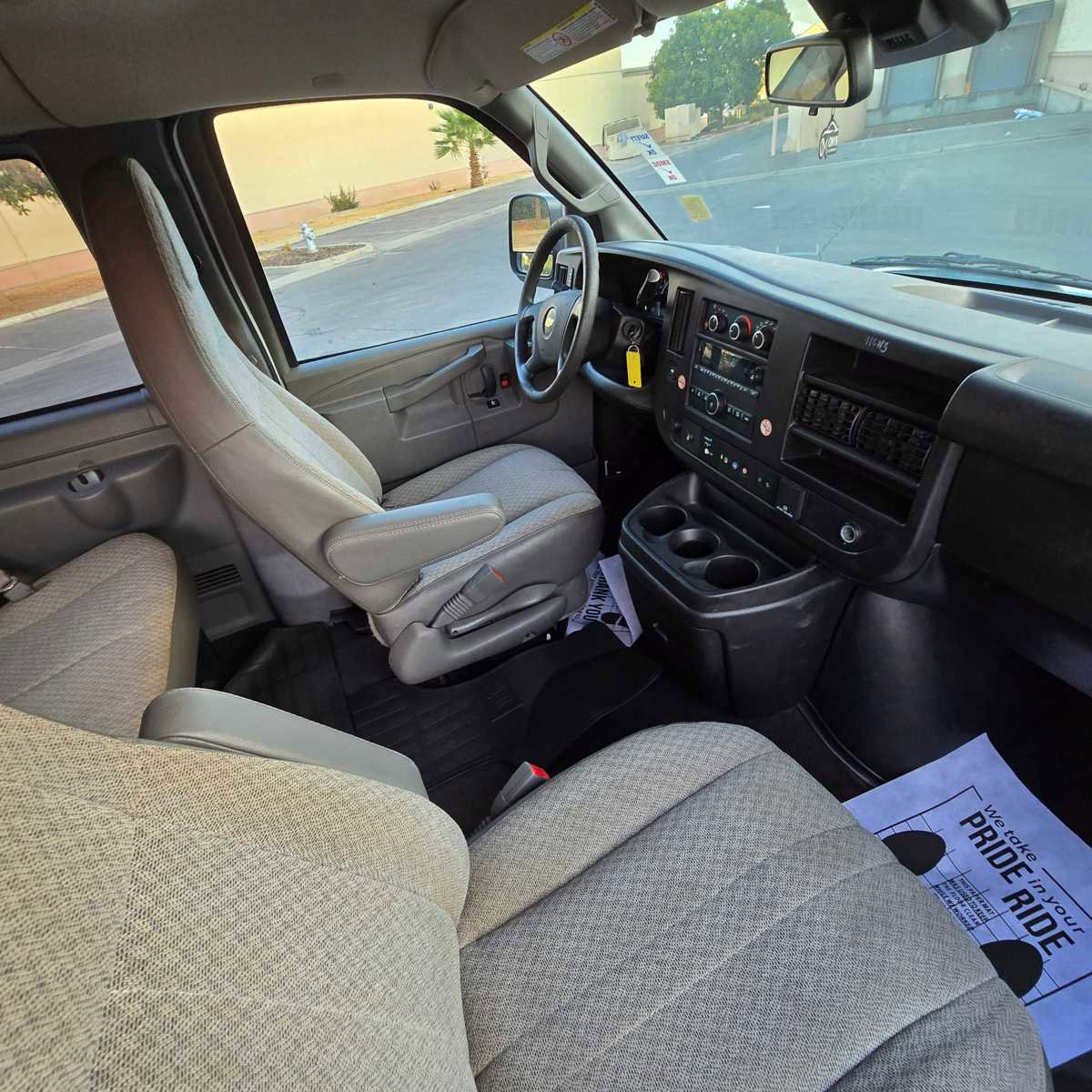 Used 2020 Chevrolet Express 3500 LT w/ LT Preferred Equipment Group image 19