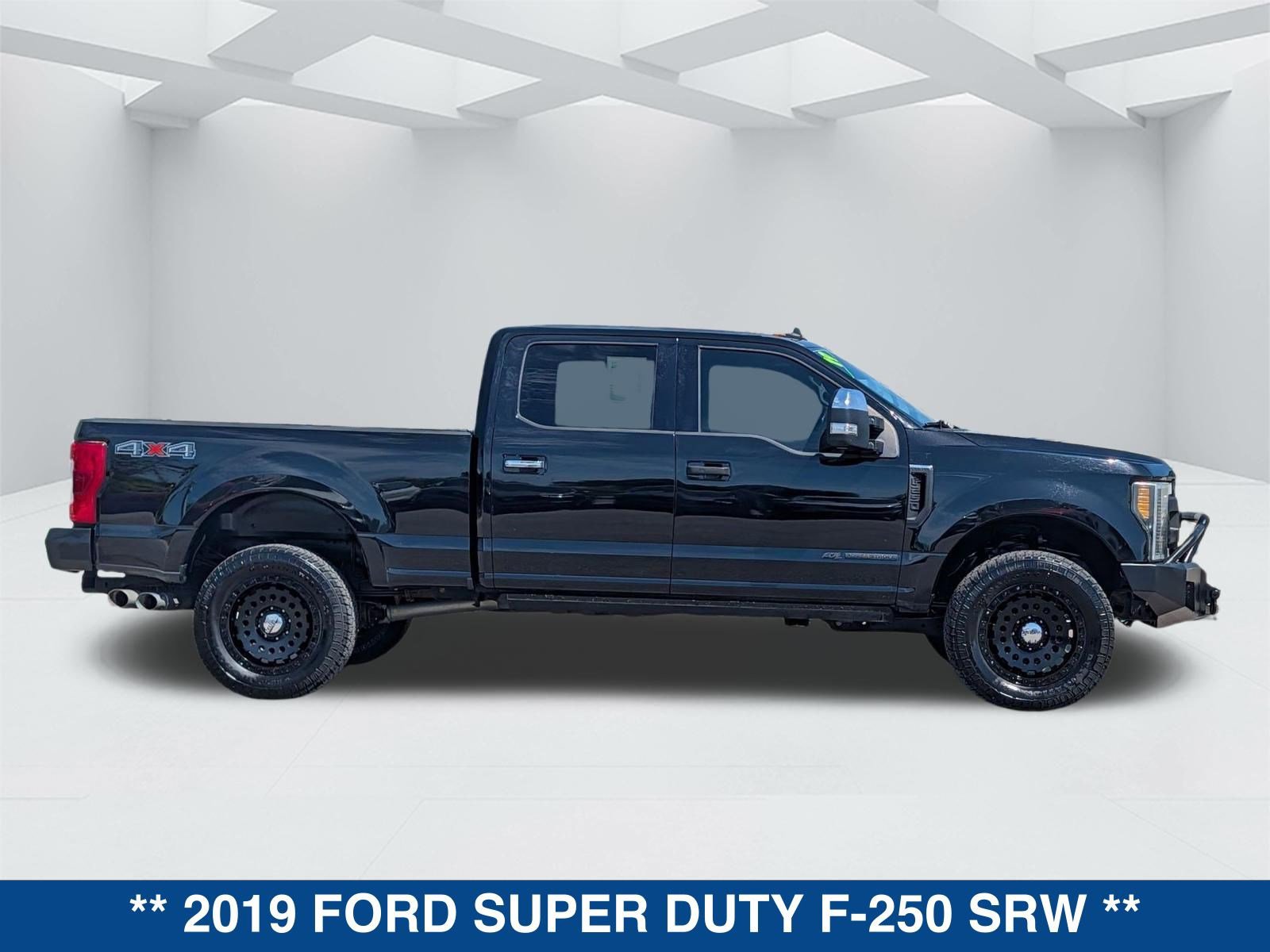 Used 2019 Ford F250 Lariat w/ Lariat Ultimate Package AWD/4WD video 3