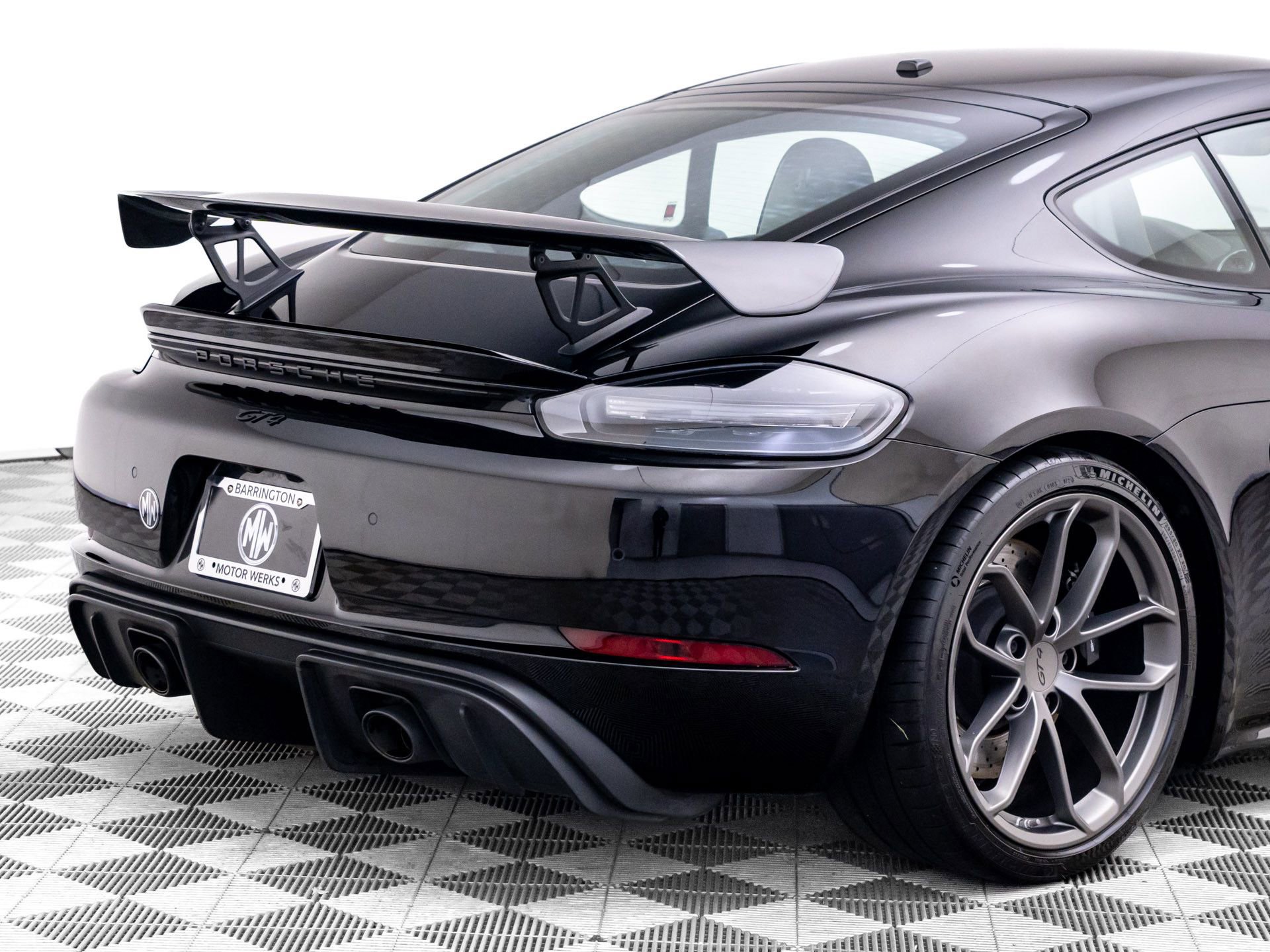 Used 2020 Porsche 718 Cayman GT4 image 41