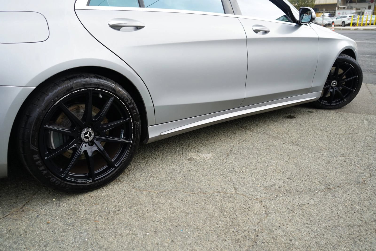 Used 2018 Mercedes-Benz S 560 Sedan image 6