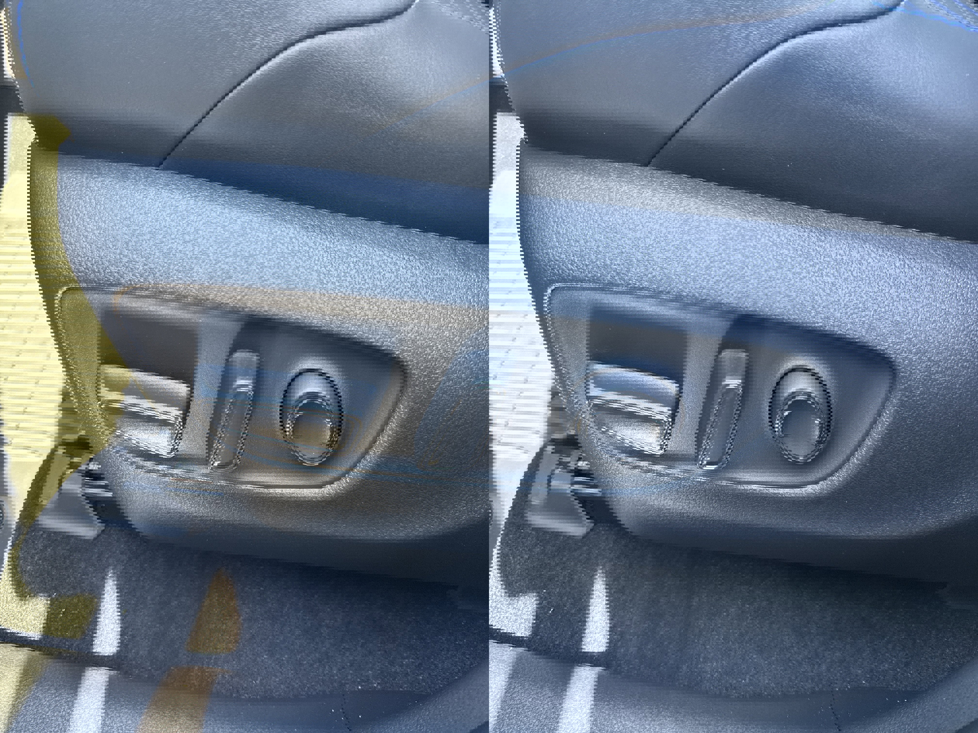 Used 2025 Toyota RAV4 XSE image 12