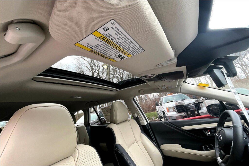 Certified 2025 Subaru Outback Limited XT image 12